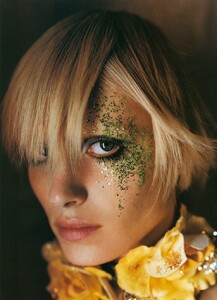 1727689524_dOrazio_UK_Elle_September_2000_05.thumb.jpg.5c948b21228ac01f1ab6266bbe684888.jpg