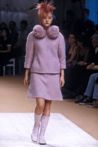 1849290845_Chanel1999HauteCouture14.thumb.jpg.b70f20072cc22e3629ccfbf18ad34f36.jpg