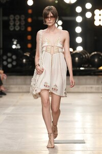 ay 00033-isabel-marant-spring-2023.jpg