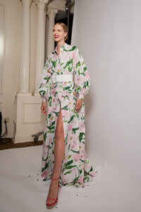 carolina-herrera ss2023 b13.jpg