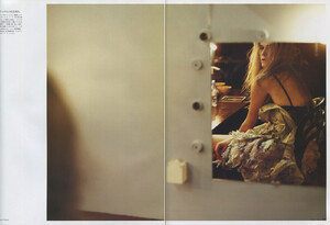 2008-4-vogue-japan-mb-7a_orig.thumb.jpg.433e892aa3c03a98b3a95ac574364a1b.jpg