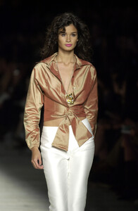 2014563012_VersusbyDonatella2001WomenRTW80.thumb.jpg.1b8bc37e5b8bfa6c001c893199065efb.jpg