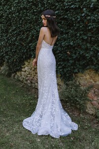 Lihi Hod beaded lace wedding gown! (1).jpg