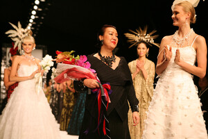 2079980499_suewongfall2007rtw---.thumb.jpg.7855f880e866a2bd1d7b0e9cbdc9bb52.jpg