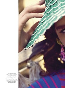 217566549_Harpers_Bazaar_UK_2012-06(dragged)28.thumb.jpg.2433ad99ef586facfd6500698f594ad3.jpg