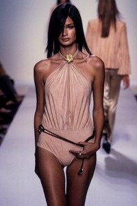 229338648_VictorAlfaro2001WomenRTW79.thumb.jpg.5b64ca29a2d8137ccf6e481056cc6e44.jpg