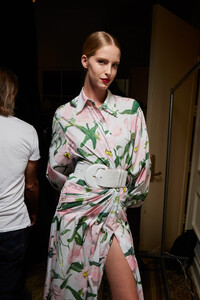 carolina-herrera ss2023 b11.jpg