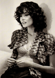 36283_shalom_harlow_baz_mar10_10_122_1086lo_skalty.thumb.jpg.1055ce1299424987cb6d3acdde5a1ace.jpg