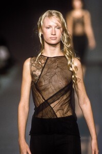 523472248_alissasourovovahl0016-.thumb.jpg.b8d67db1bb4dd429f995870079ea9369.jpg