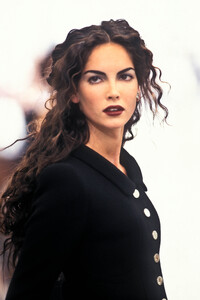 54954829_Chanel1997HauteCouture102.thumb.jpg.1f51324e0971cb19093241facd49f7ab.jpg