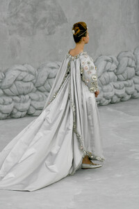 620139659_Chanel2008HauteCouture325.thumb.jpg.8ec7348a90690506755de9619043e18c.jpg