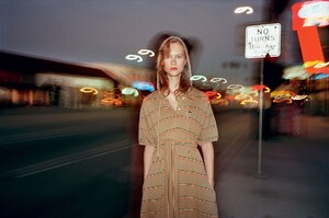 632076653_VogueTurkiye-Mays2017-111.thumb.jpg.73f946d4c747c8a9096dca49a98410cf.jpg