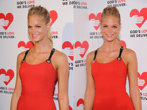 825026612_ErinHeatherton-GodsLoveWeDeliverGoldHeartAwardCelebration2012_10_151.thumb.jpg.ed8602cfd471a9871d15ae09acc5cfd0.jpg