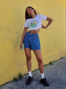 Abrand-Macarena-Venice-Shorts_7c004373-3cac-45e9-abaf-a5026e123d61_1800x.progressive.jpg