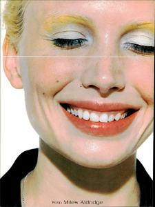 Aldridge_Vogue_Italia_October_1996_01.thumb.png.e16f95d6325931f162656900fbc8b4e7.png