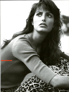 American_Meisel_Vogue_Italia_August_1996_10.thumb.png.a7dfa81b017af8ecb7d7b8f8b786f3e3.png