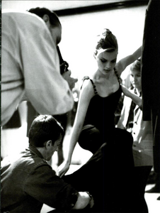 Autumn_Comte_Vogue_Italia_July_1996_04.thumb.png.7d9911b13070116f278c5fbcf4e68fae.png