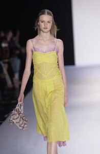 BCBG_Max_Azria_SS2003_03.jpg