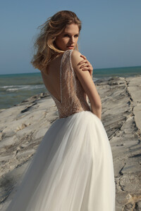 BODY-2003-SKIRT-2009-4.jpg