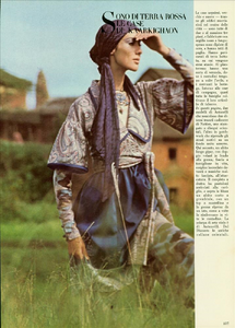 Bailey_Vogue_Italia_November_1969_19.thumb.png.efcce00bdce05e61ff543c3d43a9bdd1.png