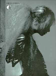 Bellezza_Vogue_Italia_January_1971_08.thumb.png.6c2f4320167aa5b655d938bce84568dd.png