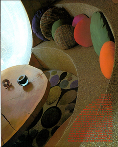 Bubble_Watson_Vogue_Italia_January_1990_04.thumb.png.e6cdb557acaa1e2f5277e8abb361f196.png