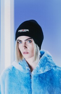 Cara-Delevingne-Cara-Loves-Karl-2022-Campaign02.jpg