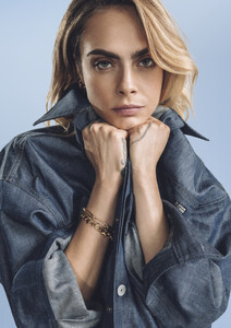 Cara_Delevingne_-_G-Star_RAW_Hardcore_Denim_Campaign_Fall_2022__3_.jpg