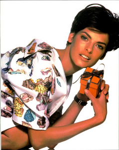 Chin_Hermes_Spring_Summer_1990_02.thumb.png.13693b45f500a6d9821dd7215084d0c1.png