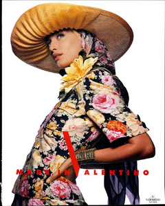 Chin_Valentino_Spring_Summer_1990_04.thumb.png.dbc43e2d170517f85de41dfd5add60b7.png