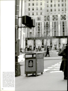 Comte_Vogue_Italia_October_1996_03.thumb.png.2d436b482b0ac025fffc7ed1aff3c580.png