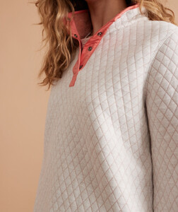 Corbet_Reversible_Pullover_Auburn_Heather_Oatmeal_Heather-27926-Final-web.jpg