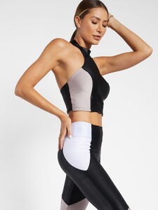 Form-Scuba-Top-Clarity-HR-Infinity-Legging-Alvardo-side_top.jpg