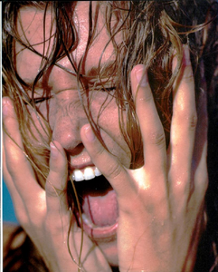 Glaviano_Vogue_Italia_May_1990_02.thumb.png.1948c27ff1577fcd37bd64780d281d12.png