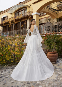 Herve-Paris_My-freedom_Adelynn_Back_060-scaled.jpg