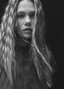 Julia-Baumgartner-2.jpg