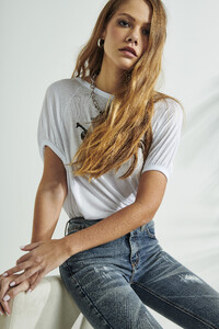 Julia-Baumgartner_book-7.jpg