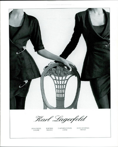 Karl_Lagerfeld_Spring_Summer_1990_02.thumb.png.1098ddf557f77b37feb2a6d0d559a490.png