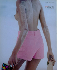 Kirk_Vogue_Italia_May_1990_01.thumb.png.d8ee3f564984f81a552e90496f855d5c.png