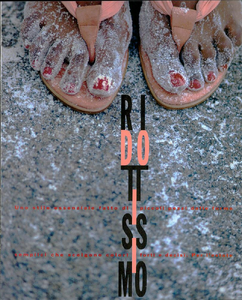Kirk_Vogue_Italia_May_1990_02.thumb.png.fae400ec0f51a4a2d2887b301d330bb9.png