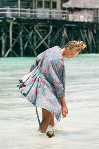 LEILANI_KIMONO_PALMS1.jpg.af3dfac918160a7f43308812a32a128d.thumb.jpg.752865b843e8c114c872cdb2940bcc3b.jpg