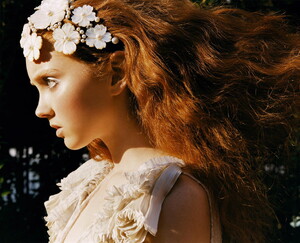 LilyCole-CarterSmithshoot.thumb.jpg.b121bb597616a4b3a0aabe9db555589f.jpg