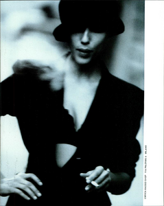 Lindbergh_Enrica_Massei_Spring_Summer_1990_02.thumb.png.57a9c9eafb87e0ee760581f3abf53d7a.png