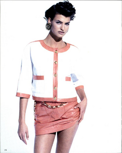 Lindbergh_Vogue_Italia_April_1990_12.thumb.png.517d8bc63d006f0b6903b62361a0c9f4.png