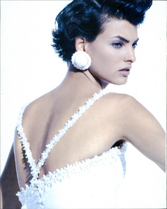 Lindbergh_Vogue_Italia_April_1990_14.thumb.png.517e293eeb15f5c47faea9b65d7ac02c.png