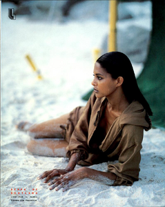 Lino_Kirk_Vogue_Italia_April_1990_26.thumb.png.8d879fa051836b10860f09842be6933f.png