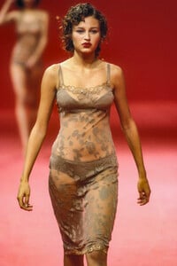 Lolita-Lempicka-SS-98-10.thumb.jpg.6cdcba468448347fe8eaee0790e6dcac.jpg