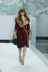 Louis_Vuitton_FW2004_03.jpg