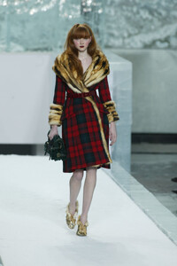 Louis_Vuitton_FW2004_04.jpg