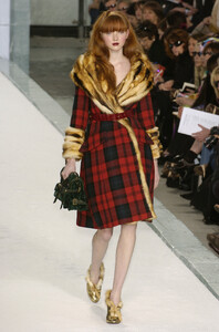 Louis_Vuitton_FW2004_08.jpg